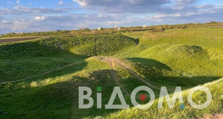Як виглядає містичний "Мавринський майдан" на Дніпропетровщині (ФОТО, ВІДЕО)