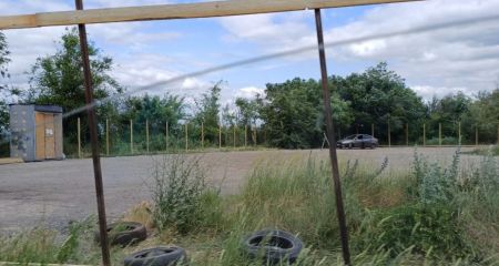 В Днепре на Соколе началось загадочное строительство возле кладбища