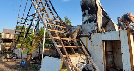На Дніпропетровщині внаслідок масштабної пожежі постраждав кінний двір (ФОТО, ВІДЕО)