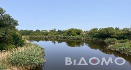 Лучше не нырять: в Павлограде в реке Волчья нашли опасные вещества (ВИДЕО)