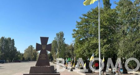 Скандал навколо меморіалу у Кривому Розі: родини загиблих відмовилися від грошей на надгробки (ФОТО)