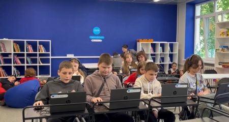 Математичні мандрівки, інтерактивні ребуси і власні вишиванки: як у Шахтарському створили унікальний освітній центр